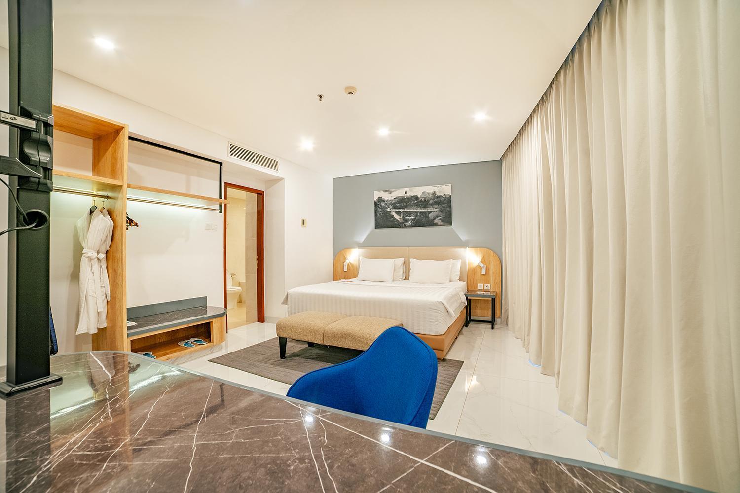 THE 1O1 Suite