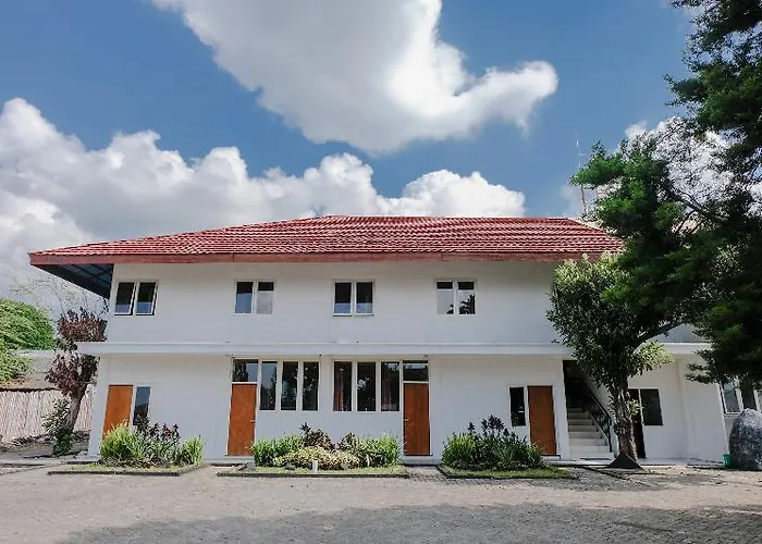 Oyo 888 Grand Ijen Guest House Malang